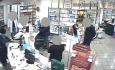 Rapinatore smascherato grazie a WhatsApp: in manette dopo quattro ore