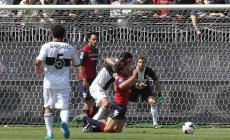 Il Parma fa tutto da solo: ancora in dieci e ancora ko