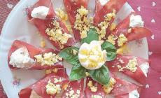 Freschi e gustosi involtini di bresaola. Il ripieno ha una marcia in più