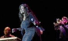Mancano soldi per il cachet, Gloria Gaynor non canta