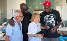 Marcus Thuram riabbraccia «tata» Mirella