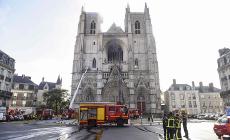 Nantes, volontario confessa: "Ho incendiato io la cattedrale"