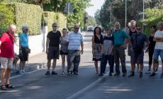 Gli abitanti di Gaione scendono in strada: &laquo;Camion e auto a velocit&agrave; folle, fate qualcosa subito&raquo;