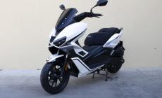 Overbikes Brera 125, lo sportivo per la città