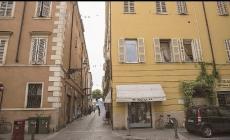 Via Carducci, razzia di abiti da sposa