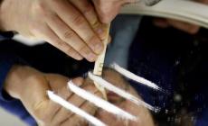 Dieci anni di minacce e botte alla madre per avere i soldi della droga: condannato
