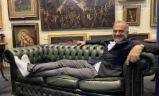 Recuperare il vintage: lampade ricostruite e divani rigenerati