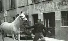 Strada Nuova: &laquo;Al cavallino bianco&raquo;, allegria tra vino e carrettieri