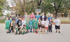 Un nuovo campo da basket abbinato alla palestra outdoor
