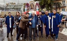 Cristo dei miracoli: peruviani in festa