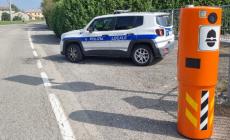 Multe salate a chi lampeggia per avvisare che c'è un autovelox