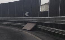 Tangenziale Sud, ko un pezzo di barriera antirumore 