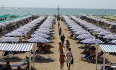 Gli italiani restano in vacanza in Italia, ma pochissimi stranieri 