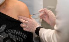 Covid, la campagna vaccinale non decolla: -43%.