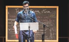 Edoardo Leo «racconta una storia». E conquista il Regio