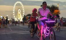 Il sindaco di Riccione:  "La Notte Rosa  va cancellata"