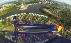 Red Bull Air Race nei cieli d'Asia