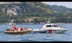 Ragazza muore annegata dopo tuffo nel lago Maggiore