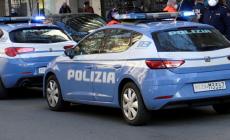 Donna borseggiata in via Verdi