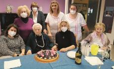 Gli splendidi 106 anni di Rosa Il segreto? «Lavorare molto»