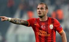 Sneijder scappa da Prandelli