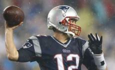 NFL, applausi a Packers e Patriots