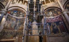 Rimozione delle statue dell'Antelami - La Fotocronaca