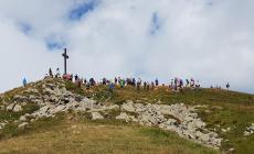 Rimessa a posto la Madonnina del Marmagna restaurata dopo il vandalismo - Foto