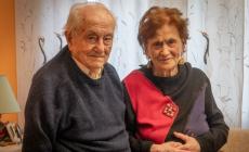 Cent'anni lei, 102 lui: la coppia di ferro che si ama da sempre