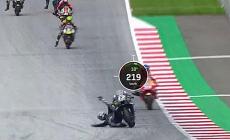 Yamaha senza freni, Viñales si lancia a 220 km/h. Vince Oliveira