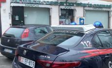 Farmacie prese d'assalto: si cerca nelle immagini delle videocamere