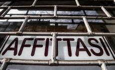 Negozi in crisi: chi resiste e chi abbassa la saracinesca