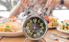 Digiuno intermittente, un regime alimentare non per tutti, da concordare con il nutrizionista 