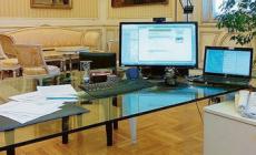 Il sindaco: "Io, al lavoro di domenica"