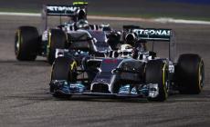 Spettacolo Mercedes, crollo Ferrari