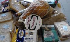 Razziava formaggio e salumi: autista in manette