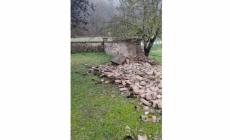 Salso, è crollato il muro del cimitero di Banzola