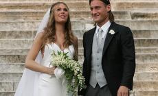 Cinque coppie, estate d'amore - 1) Ilary Blasi e Francesco Totti 