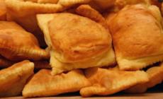 Torta fritta da asporto nella parrocchia di San Paolo
