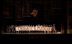 Un «Elisir» da bis e con l'appello «Cessate il fuoco»