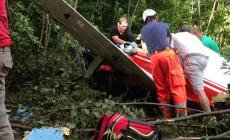 Aereo precipitato a Varsi: il pilota resta gravissimo
