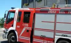 Piazzale Marsala: e l'albero di Natale va a fuoco