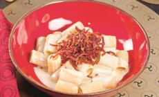 Mezzi rigatoni al Bronzo crema di limone, pepe e culatello