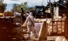 Via Emilio Lepido: un anno dopo il rogo partiti i lavori per togliere l'amianto