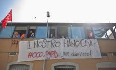 Piano casa e Job Act Renzi: in 30 occupano la sede del Pd