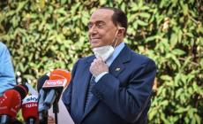  Berlusconi dimesso: "La prova più dura della mia vita"