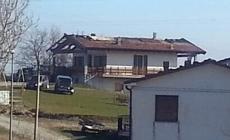 Bore: casa distrutta da un rogo mentre i padroni sono fuori