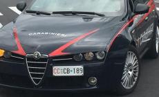 Ubriaco aggredisce familiari e carabinieri: arrestato nel Reggiano