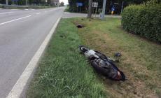 Trecasali, finisce nel fosso con lo scooter: &egrave; grave  
