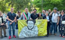 Fidenza abbraccia Zaki. E Zaki abbraccia Fidenza